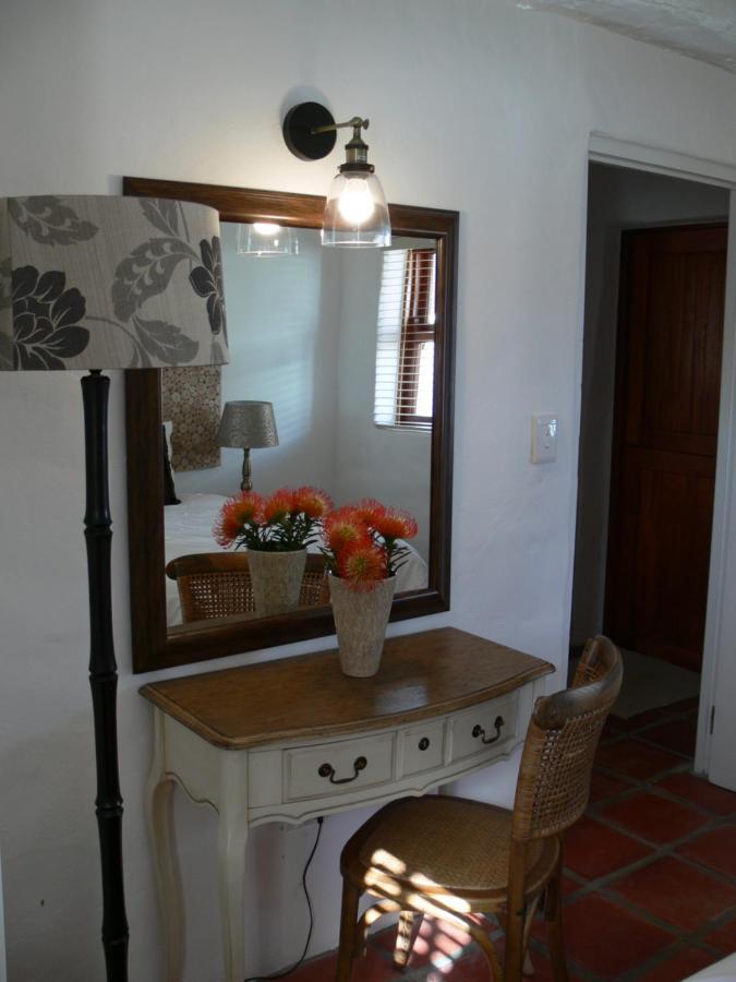Raithby Winelands Historical Cottage Exterior photo